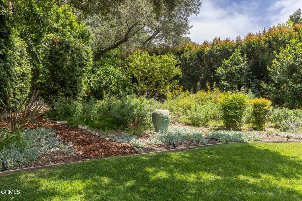 3788 Chevy Chase Dr, La Canada Flintridge, CA 91011