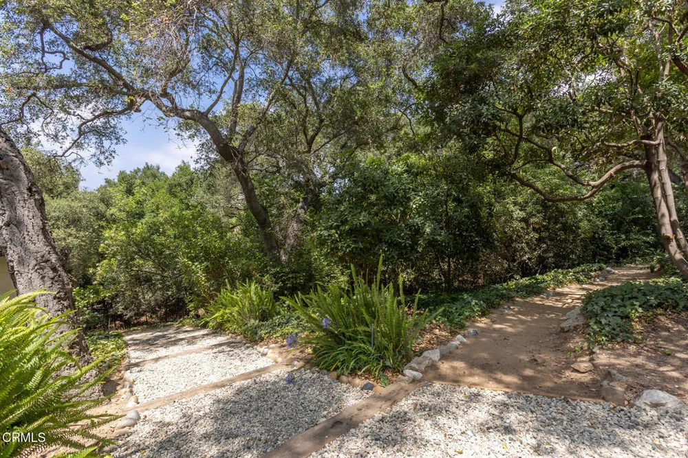 3788 Chevy Chase Dr, La Canada Flintridge, CA 91011