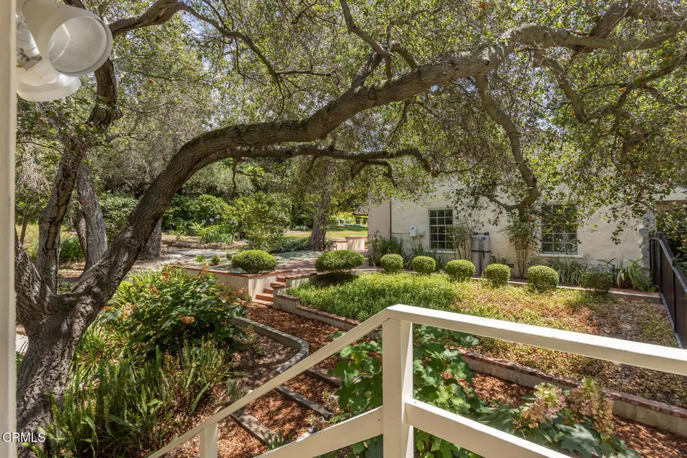 3788 Chevy Chase Dr, La Canada Flintridge, CA 91011
