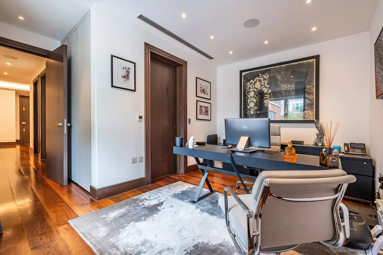 Logan Place, London, W8 photo 7