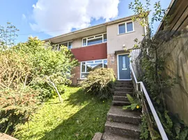 Abbey Close, Taffs Well, Cardiff photo