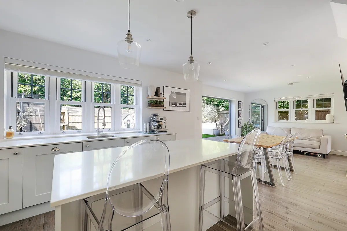 Denoras Close, Horley, Surrey, RH6