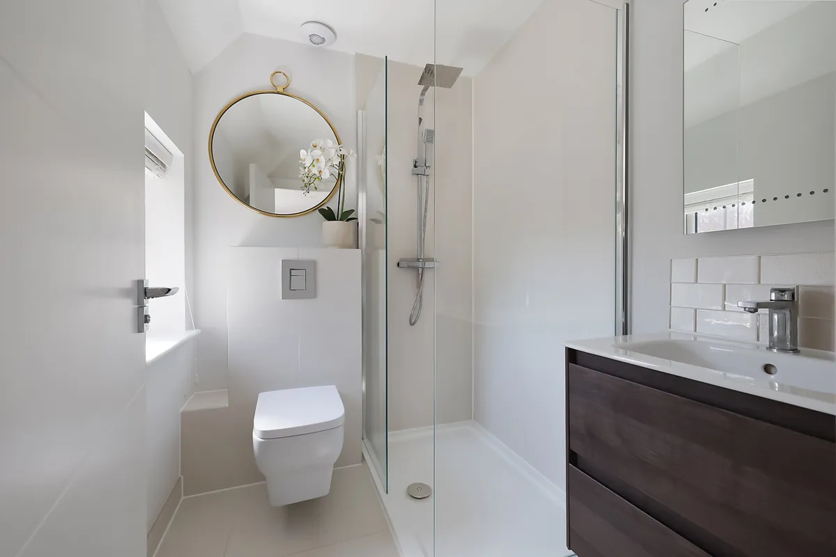 Denoras Close, Horley, Surrey, RH6
