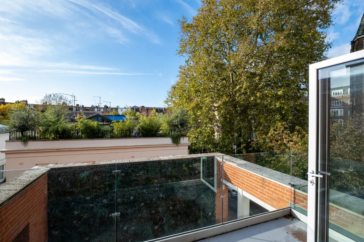 Logan Place, London, W8 photo 16