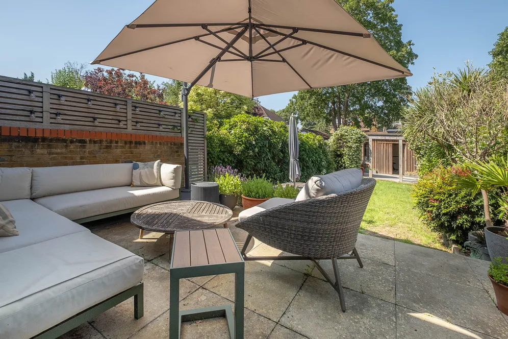 Kingston Lane, Teddington, TW11 photo 5