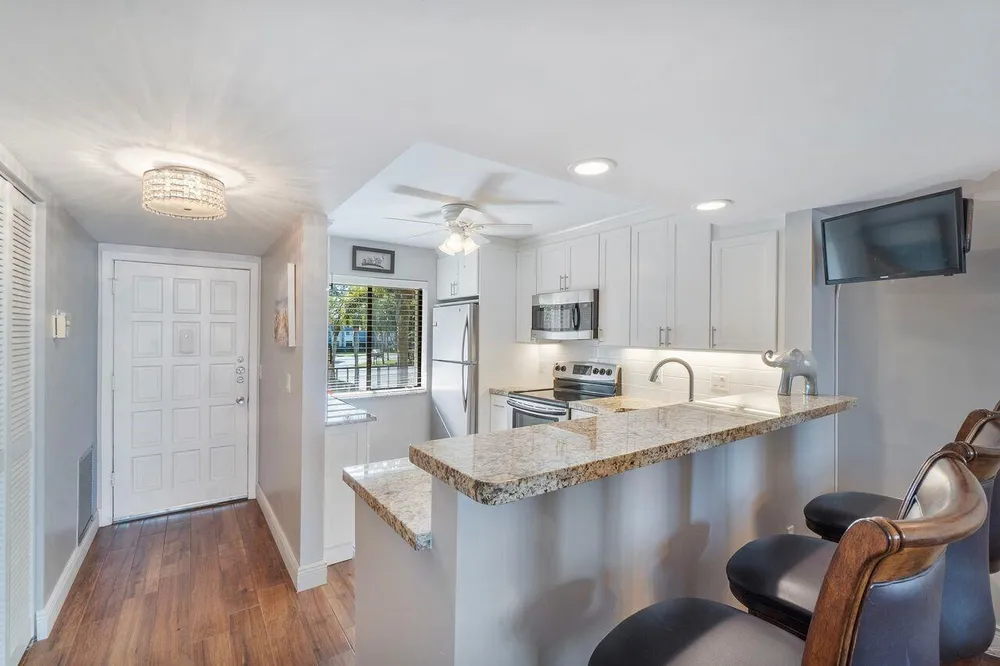 4832 Esedra Ct, Lake Worth, FL 33467