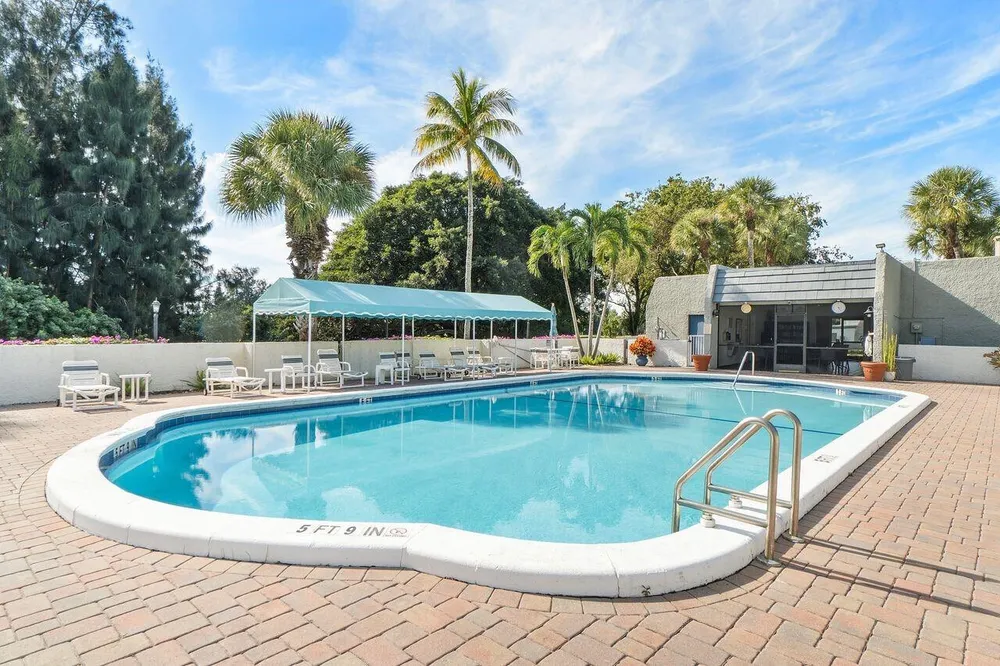 4832 Esedra Ct, Lake Worth, FL 33467