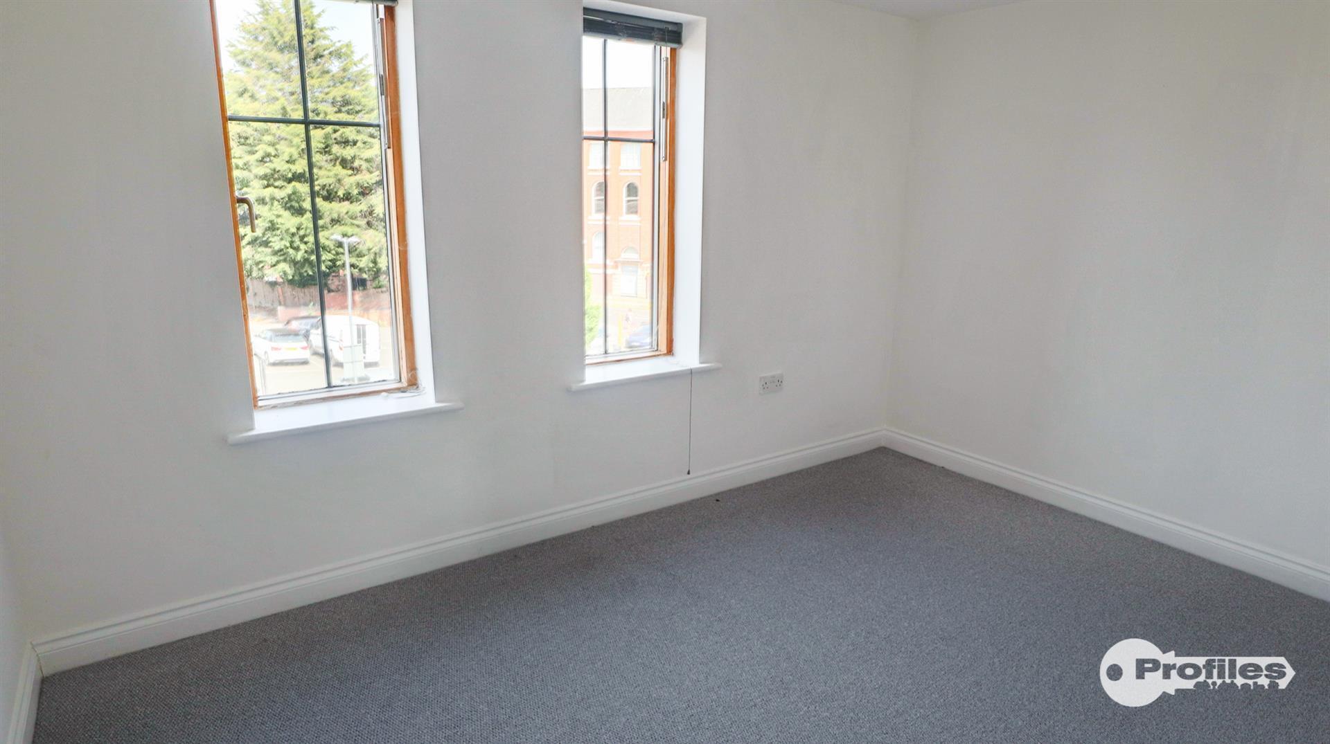 Weavers Court, Hinckley Image 9