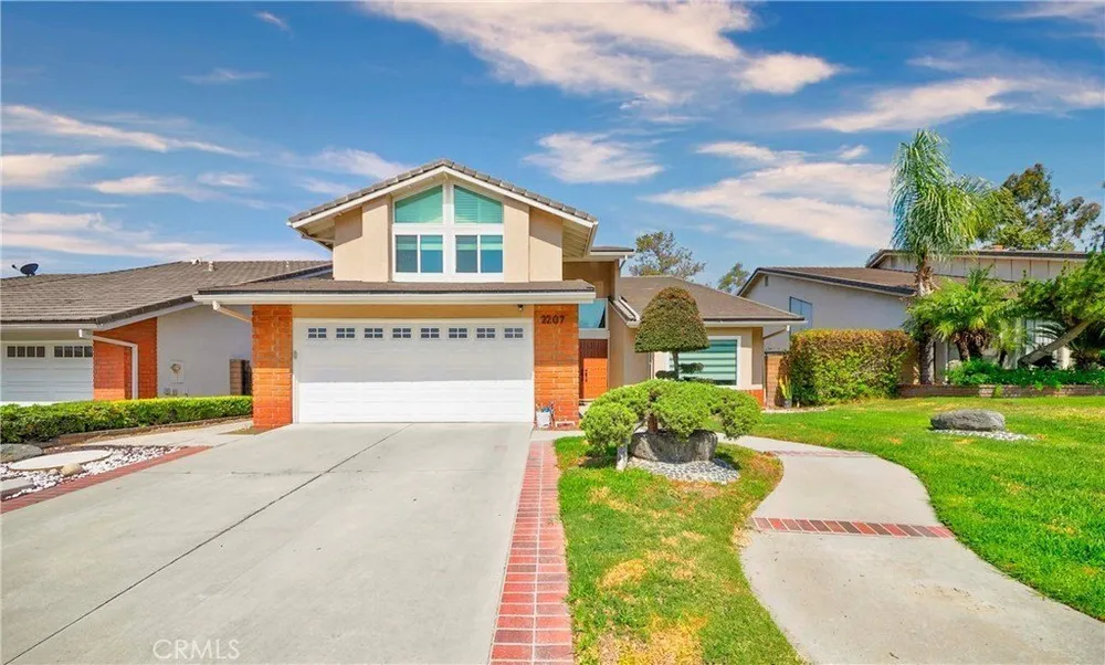 2207 Heritage Way, Fullerton, CA 92833