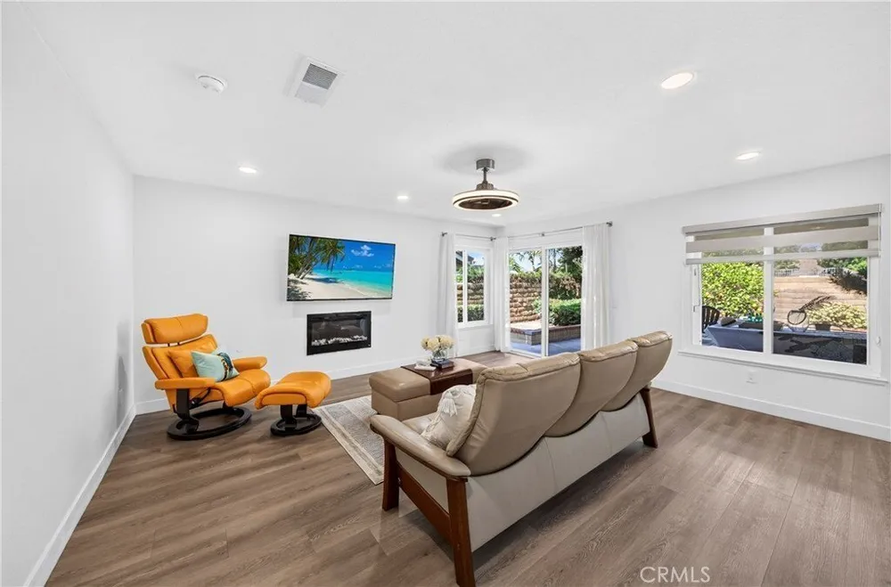 2207 Heritage Way, Fullerton, CA 92833