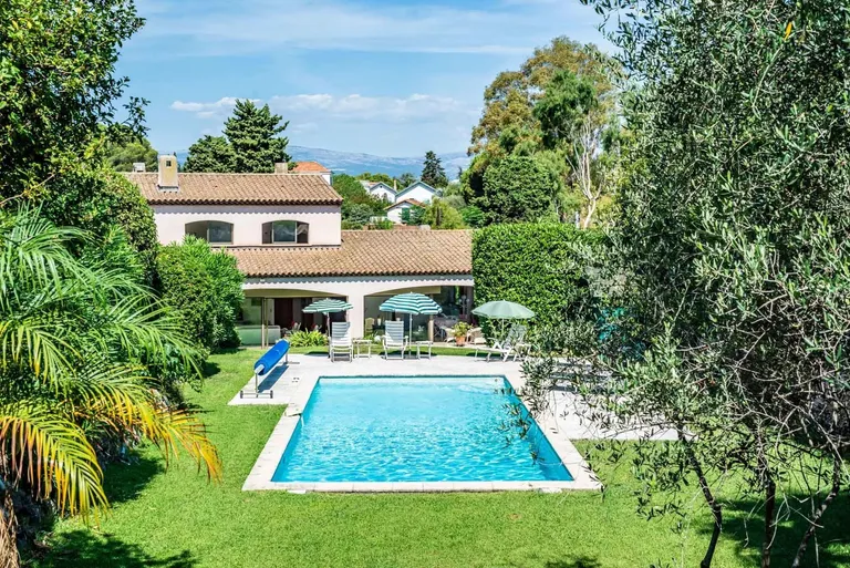Antibes (Cap d'Antibes), 06160, France