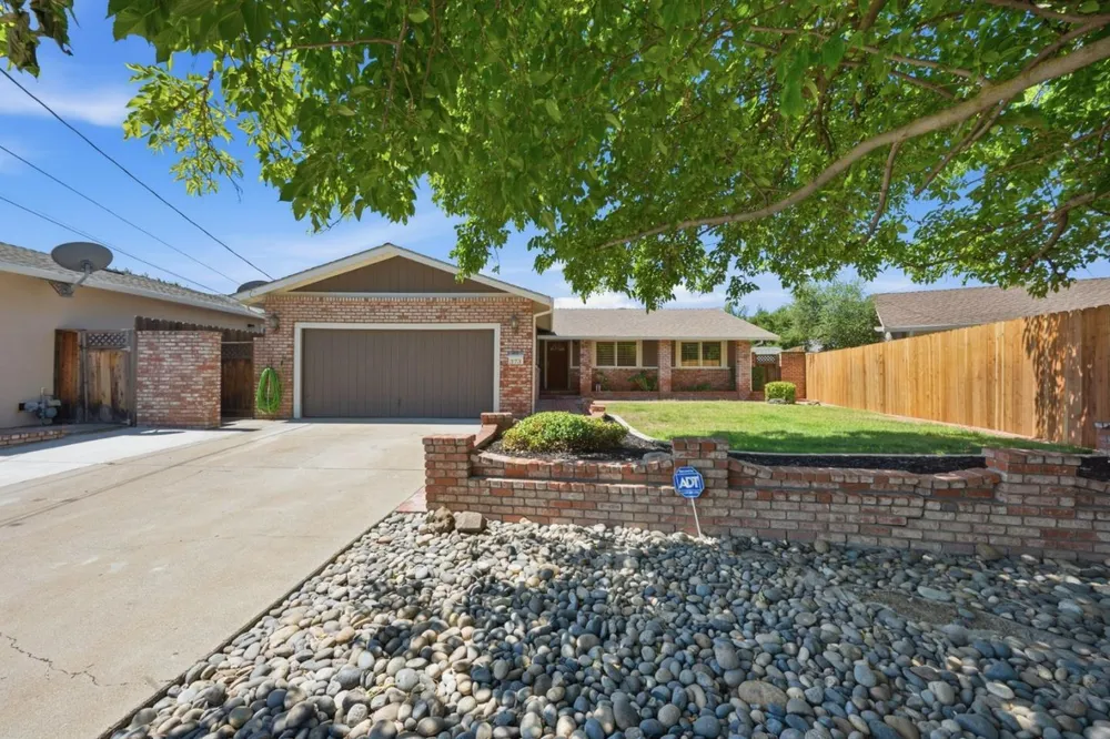 373 Edythe St, Livermore, CA 94550