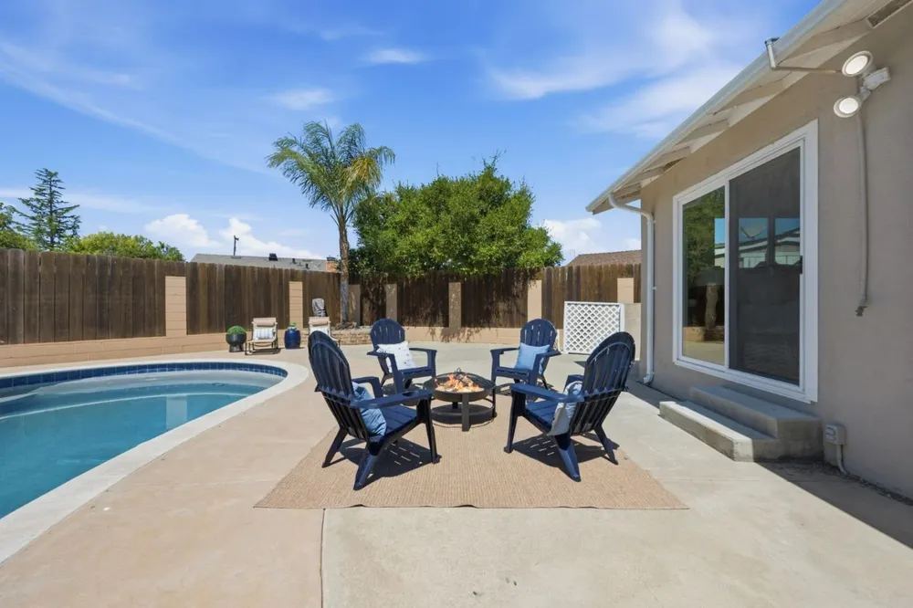 373 Edythe St, Livermore, CA 94550