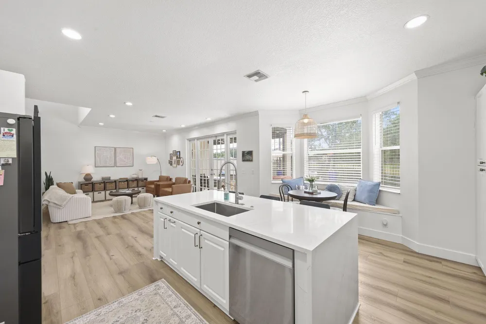 7518 Oak Grove Circle, Lake Worth Beach, FL 33467