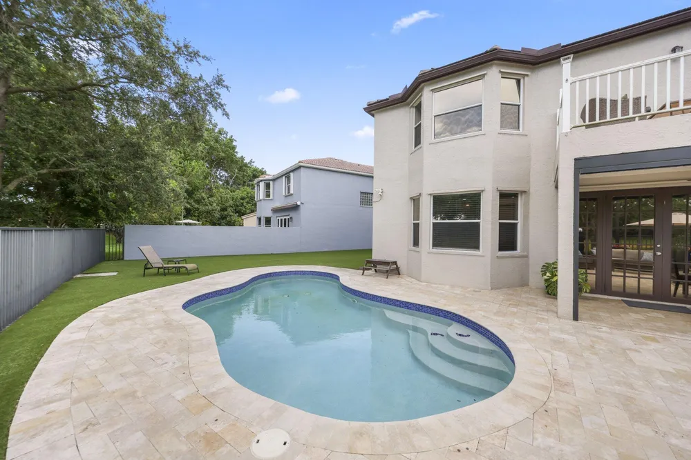 7518 Oak Grove Circle, Lake Worth Beach, FL 33467