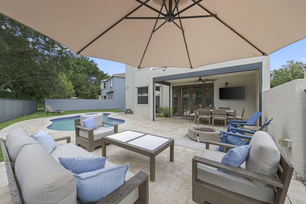 7518 Oak Grove Circle, Lake Worth Beach, FL 33467