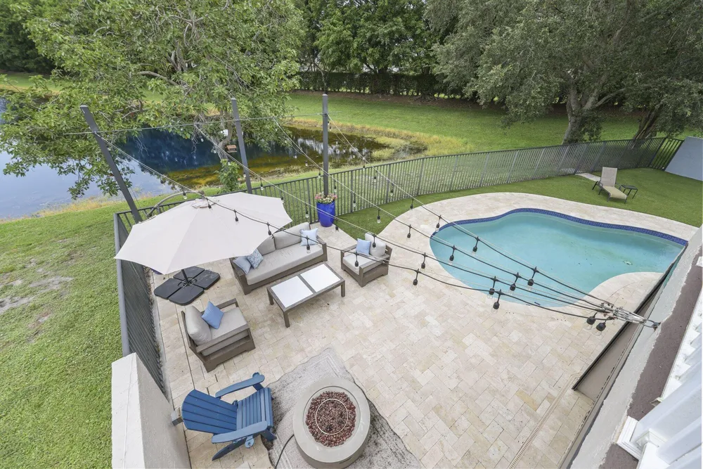 7518 Oak Grove Circle, Lake Worth Beach, FL 33467