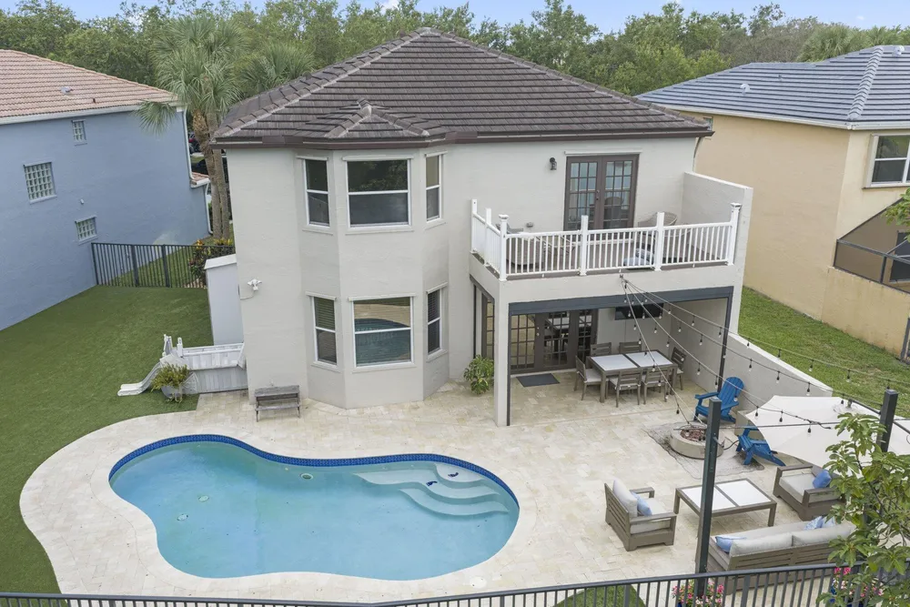 7518 Oak Grove Circle, Lake Worth Beach, FL 33467