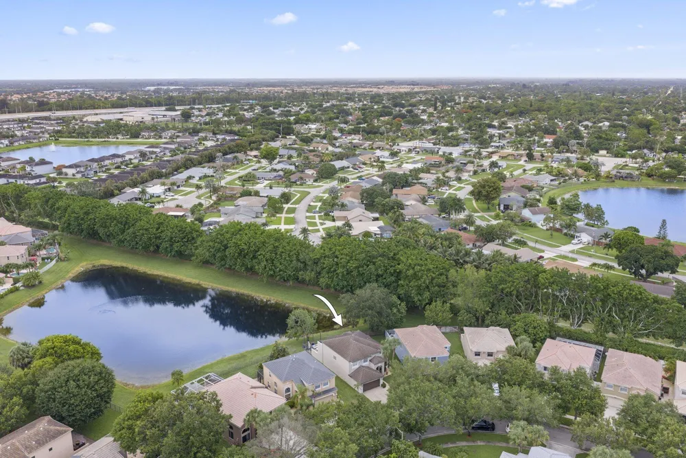 7518 Oak Grove Circle, Lake Worth Beach, FL 33467