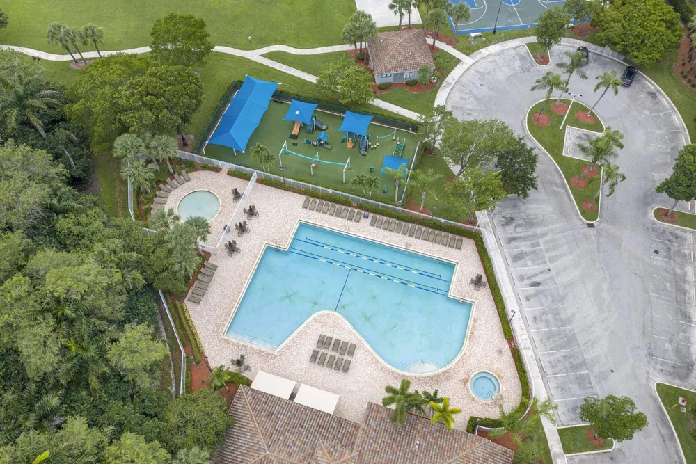 7518 Oak Grove Circle, Lake Worth Beach, FL 33467