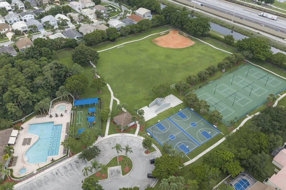 7518 Oak Grove Circle, Lake Worth Beach, FL 33467