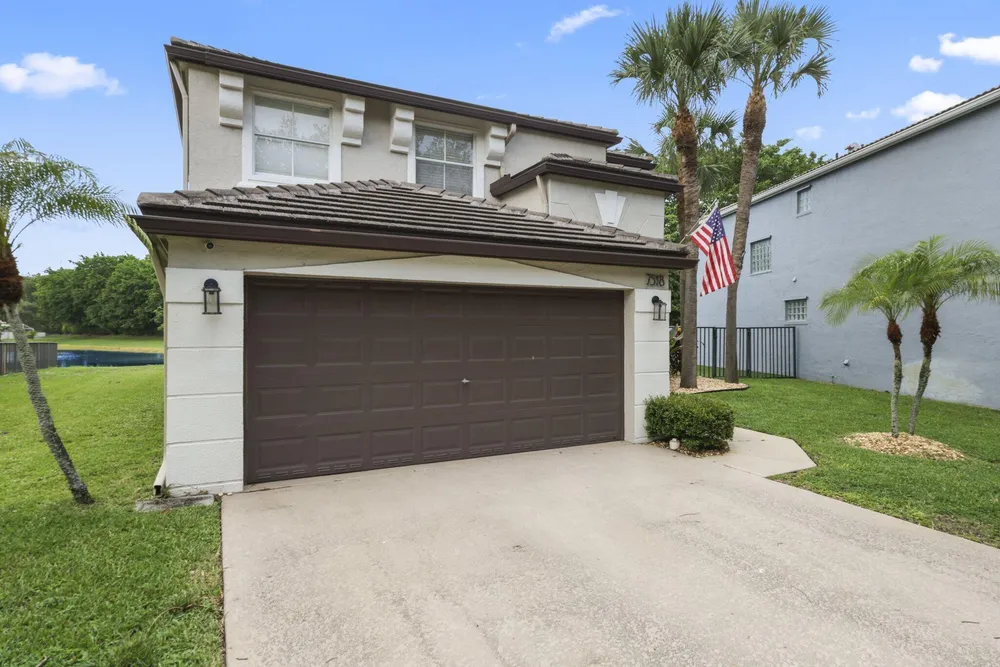 7518 Oak Grove Circle, Lake Worth Beach, FL 33467
