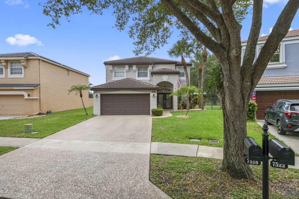 7518 Oak Grove Circle, Lake Worth Beach, FL 33467