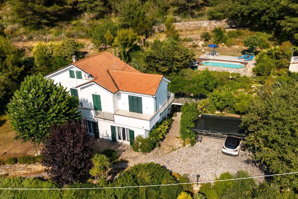 Video tour for via Nostra Signora Delle Grazie, Imperia, Liguria