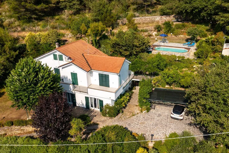 via Nostra Signora Delle Grazie, Imperia, Liguria
