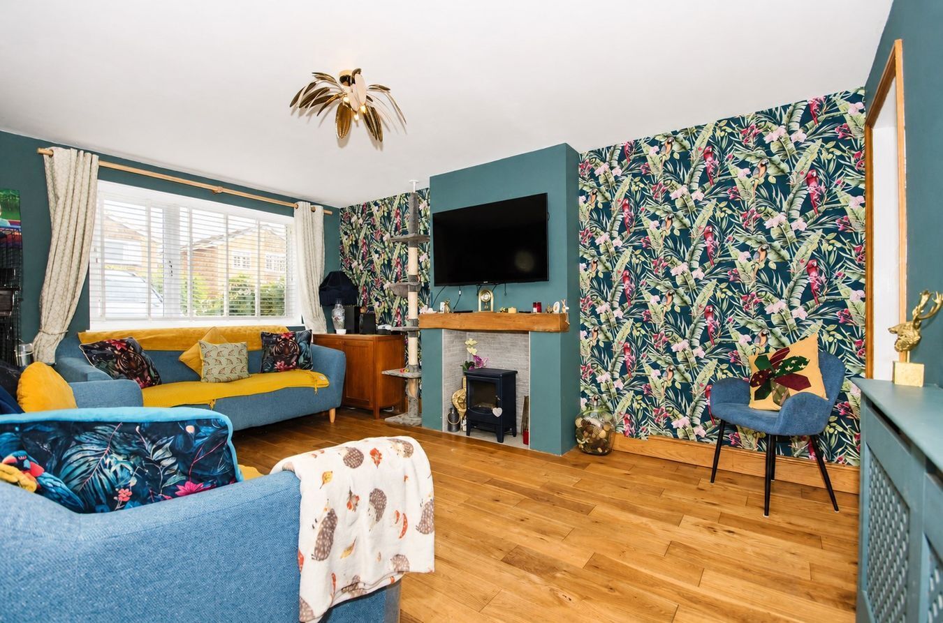 Ruskin Close, Hillside, Rugby, CV22
