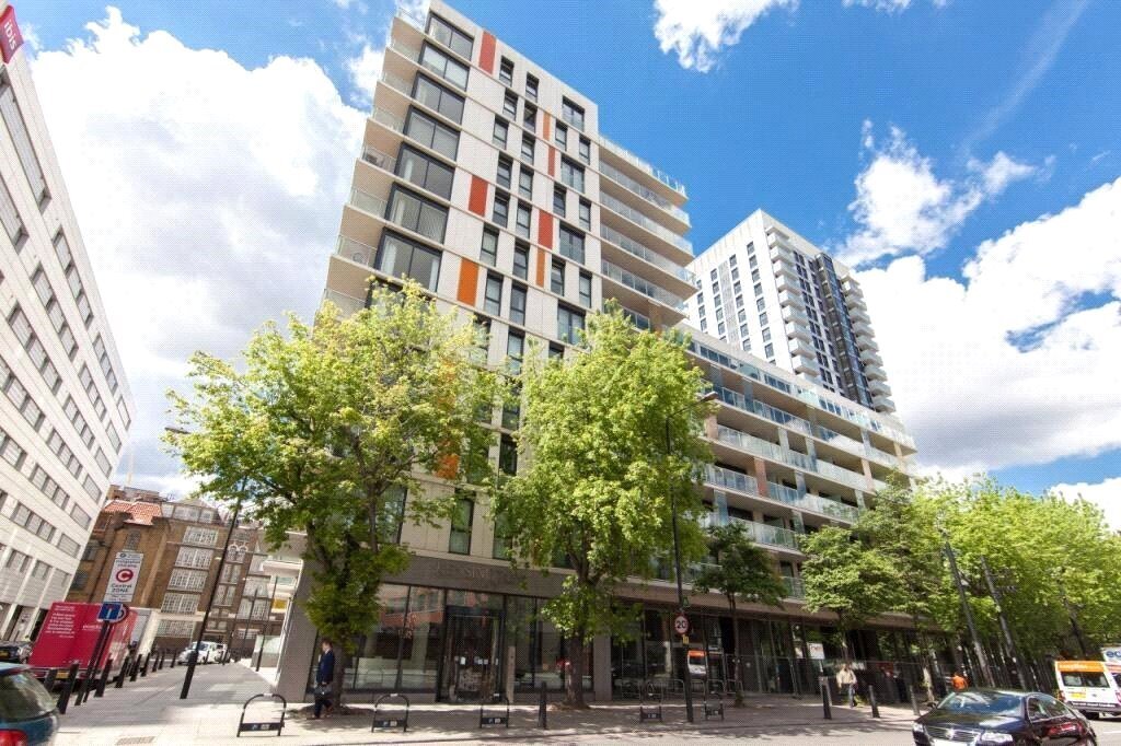 Apartments, Aldgate East, London, E1 Image 2