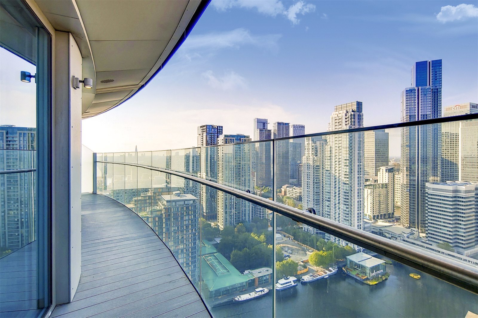Arena Tower, Crossharbour Plaza, Canary Wharf, E14 Image 9