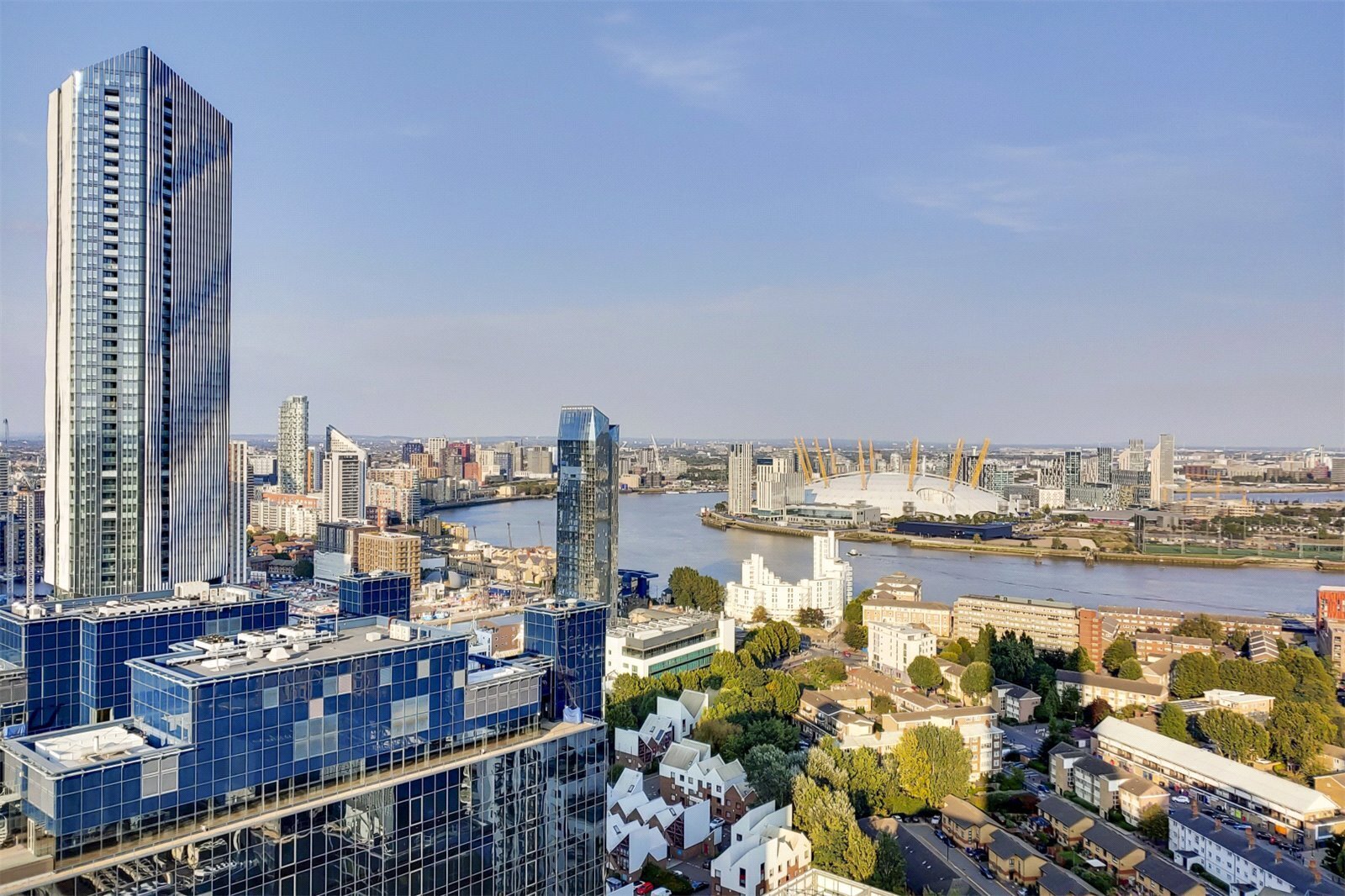 Arena Tower, Crossharbour Plaza, Canary Wharf, E14 Image 10
