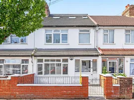 Harcourt Road, Thornton Heath photo