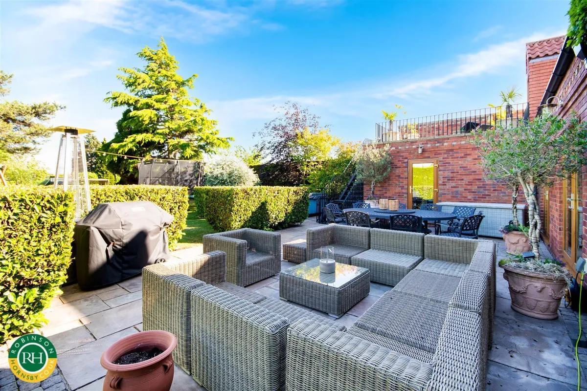 Stonehill, Hatfield Woodhouse, Doncaster