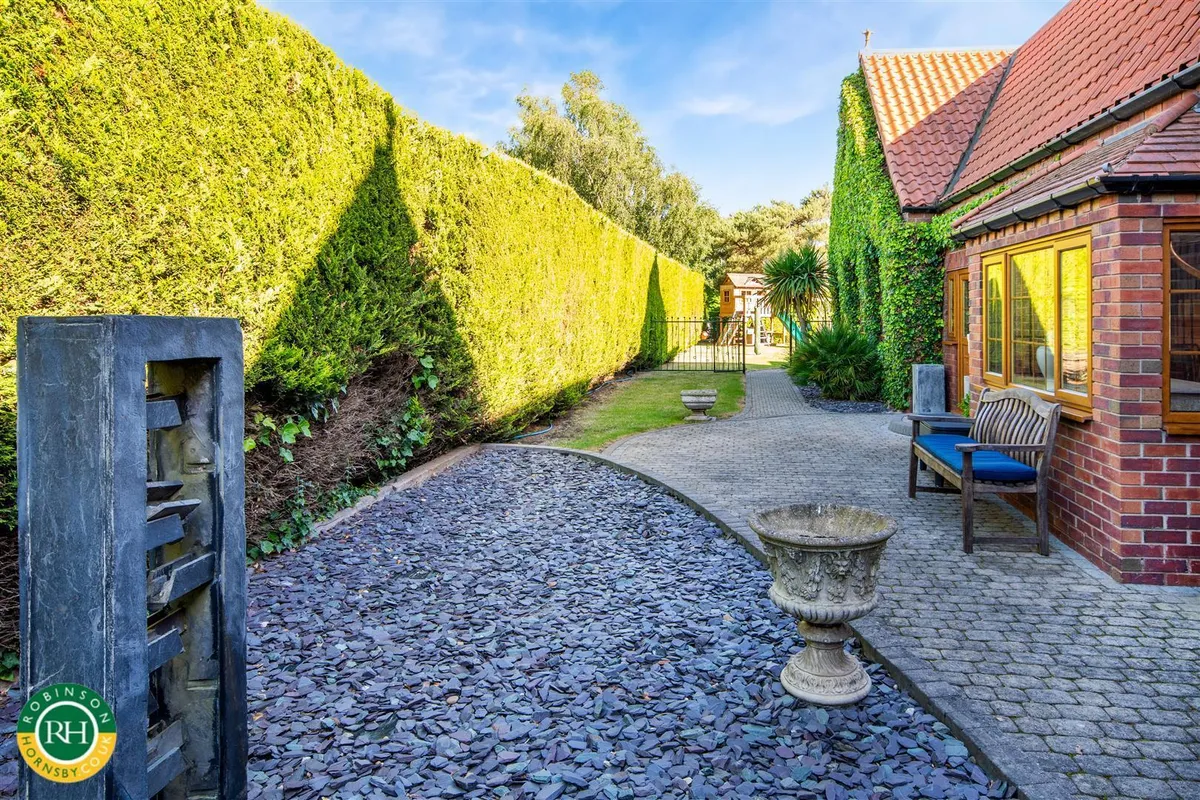 Stonehill, Hatfield Woodhouse, Doncaster