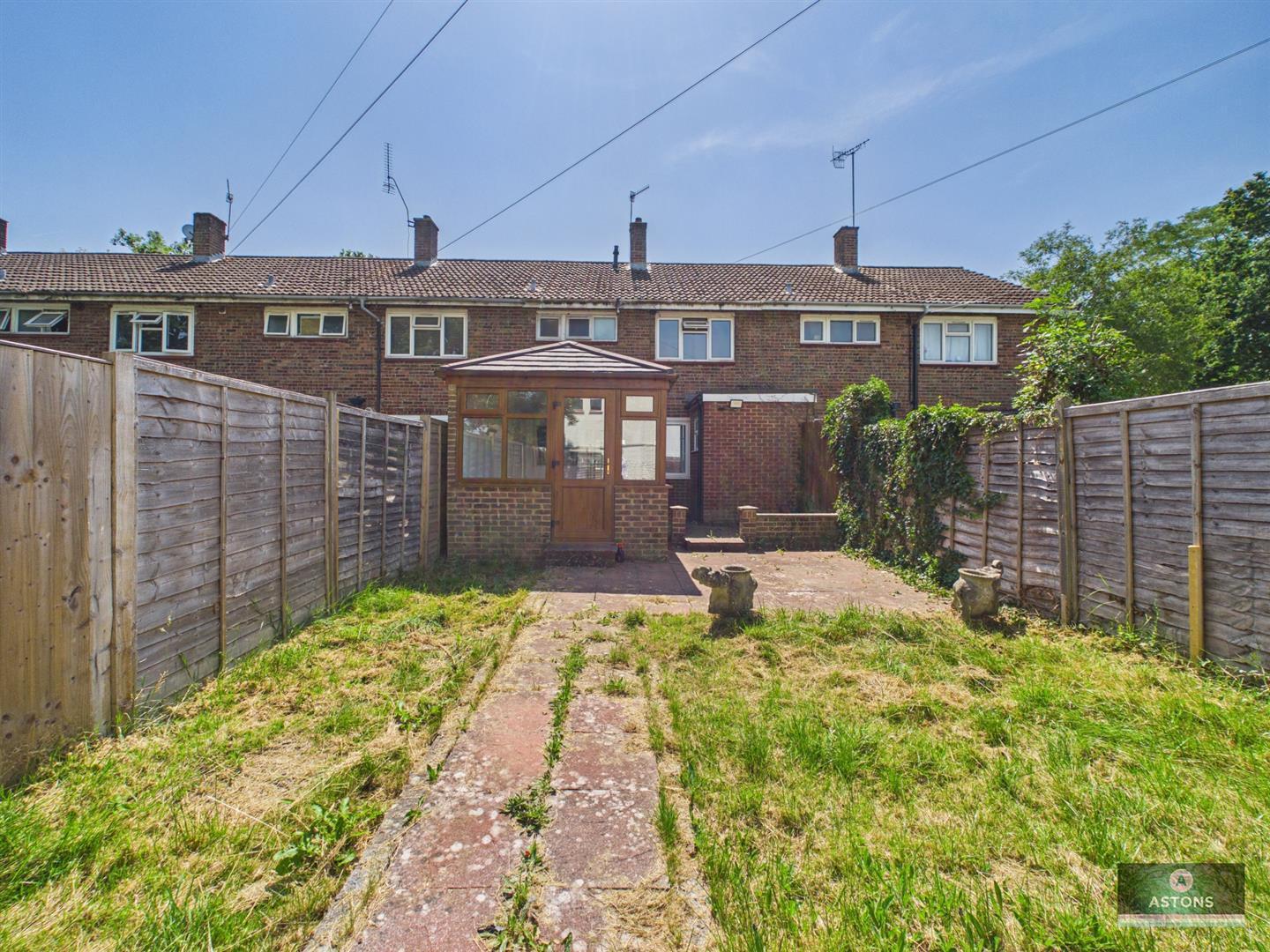 Coney Close, Crawley Image 8