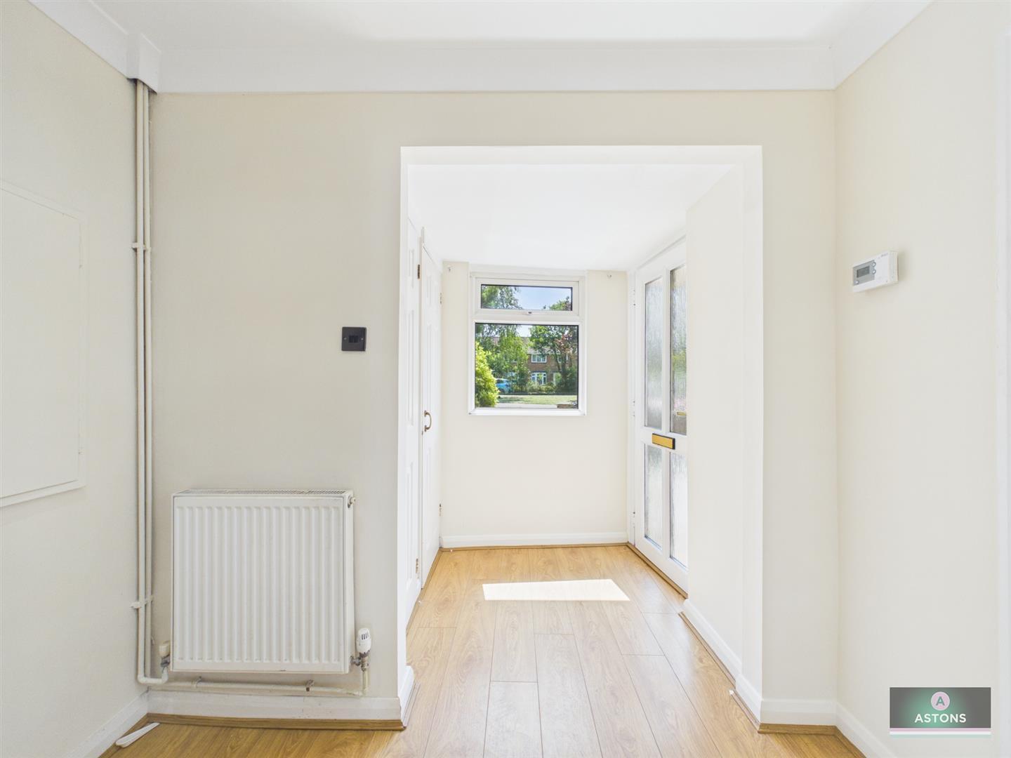 Coney Close, Crawley Image 9