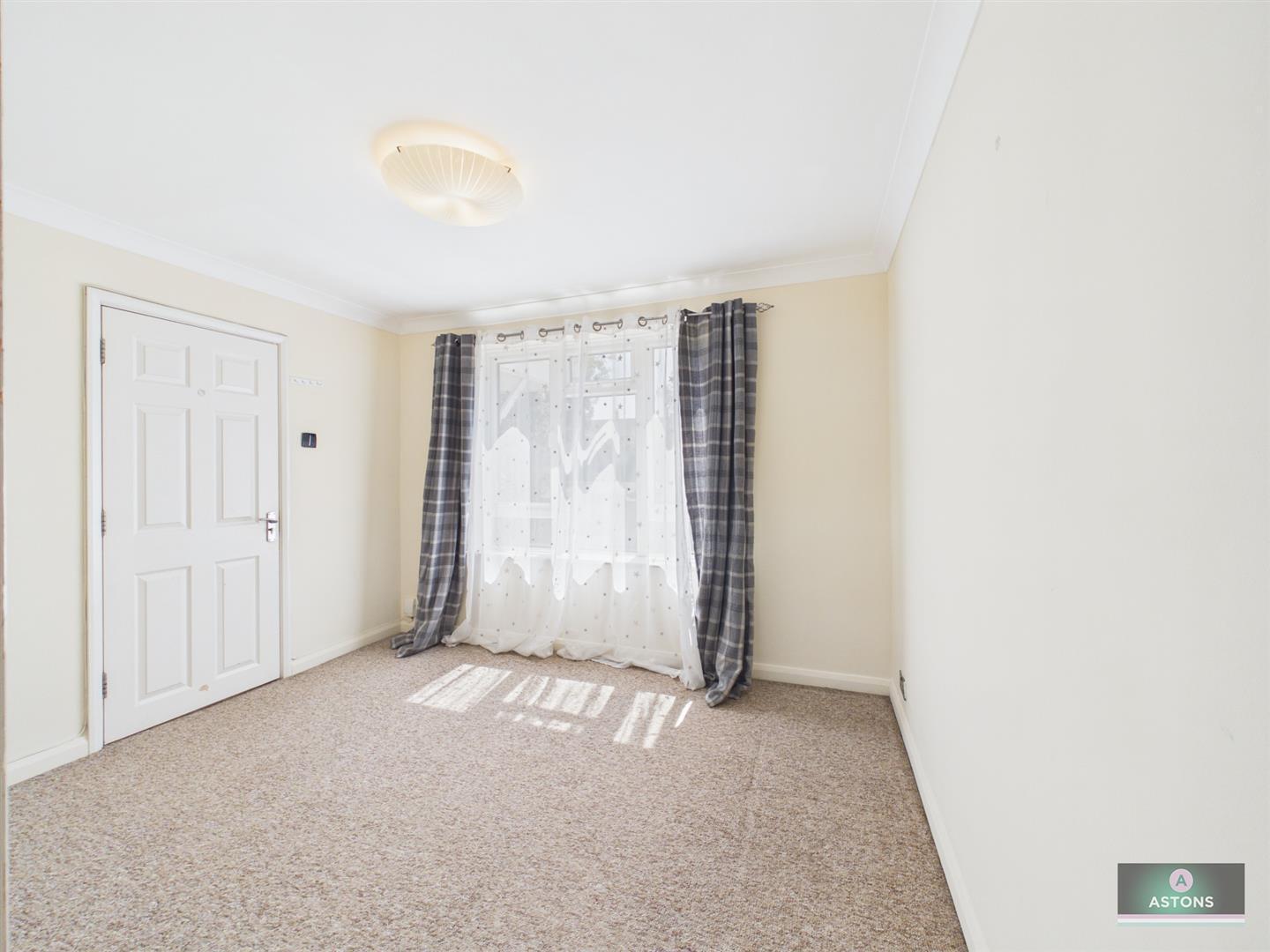 Coney Close, Crawley Image 11