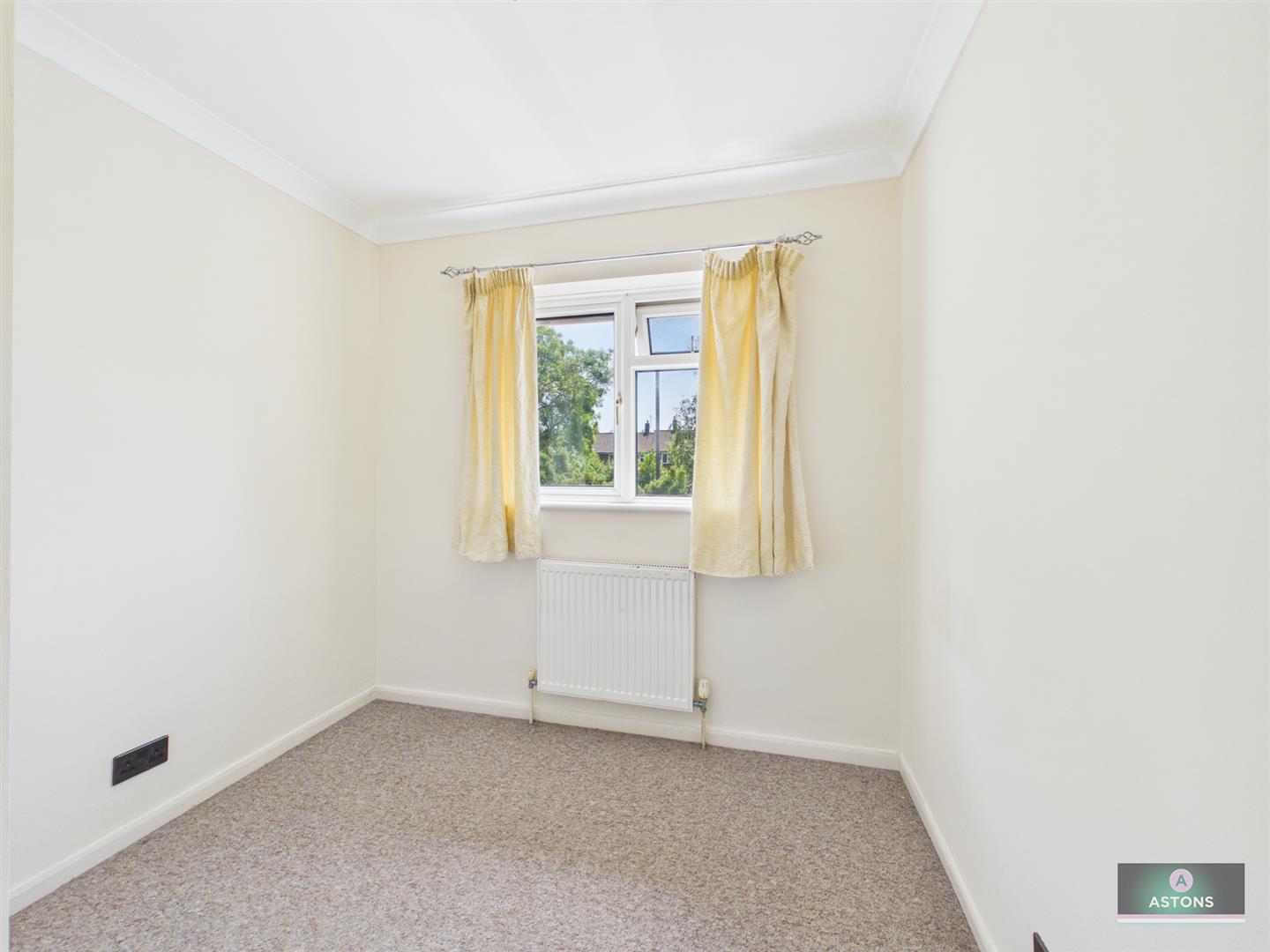 Coney Close, Crawley Image 18