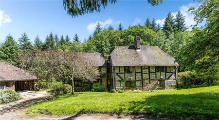 Henley, Haslemere, GU27