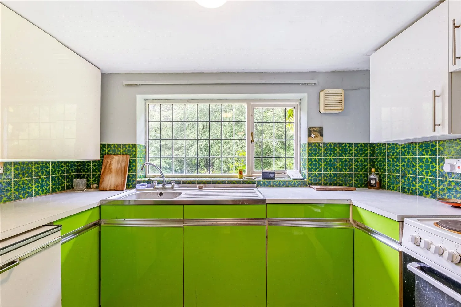 Henley, Haslemere, GU27 photo 7