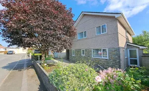 Chequetts Close, Callington, Cornwall, PL17 photo