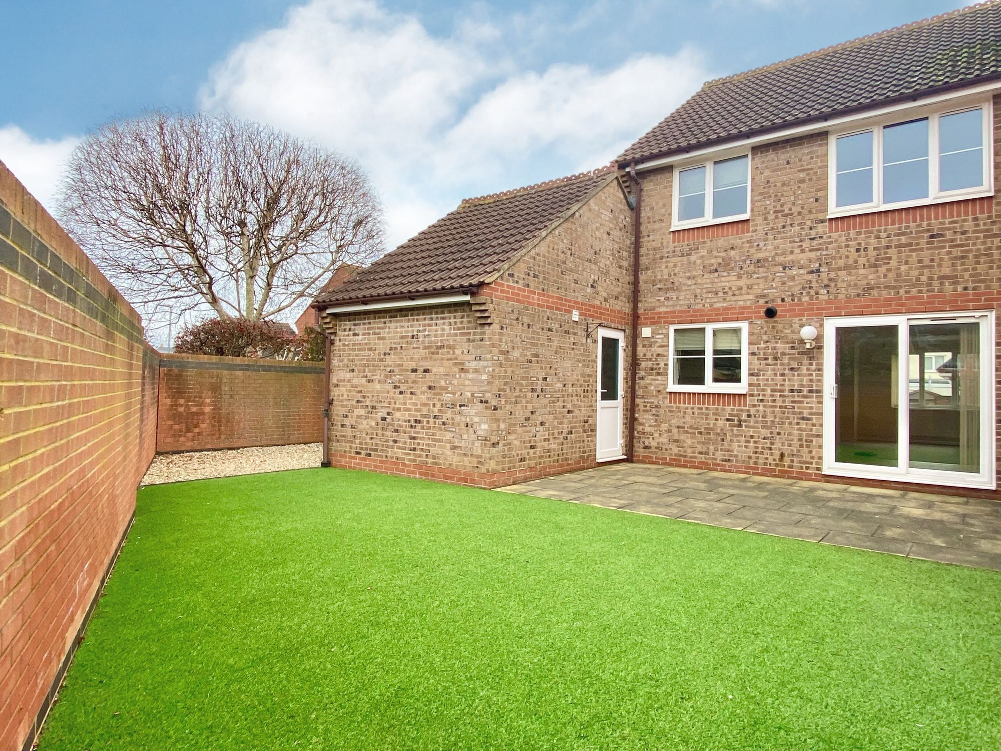 Sheldon Court, Taunton Image 4