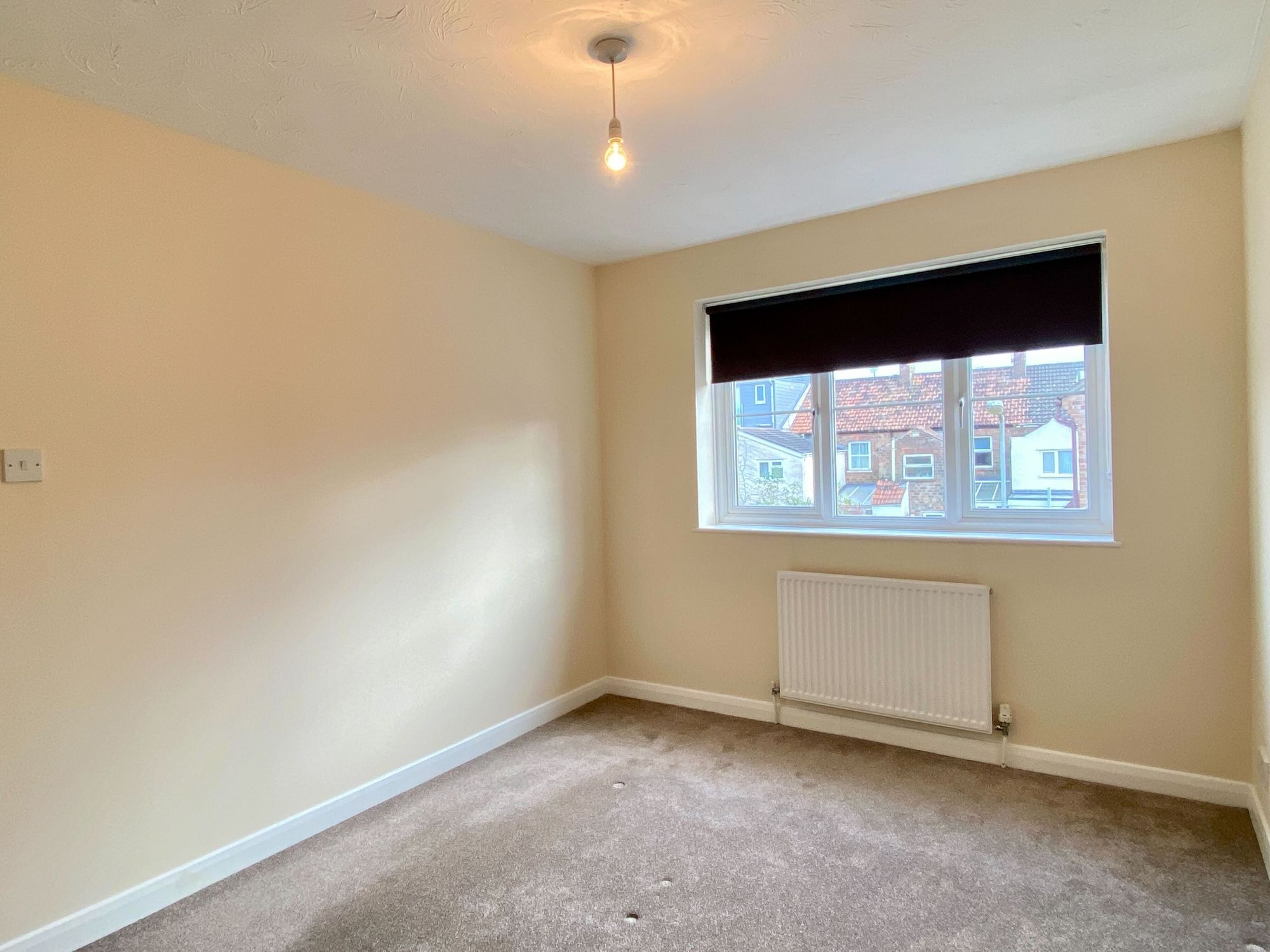 Sheldon Court, Taunton Image 13