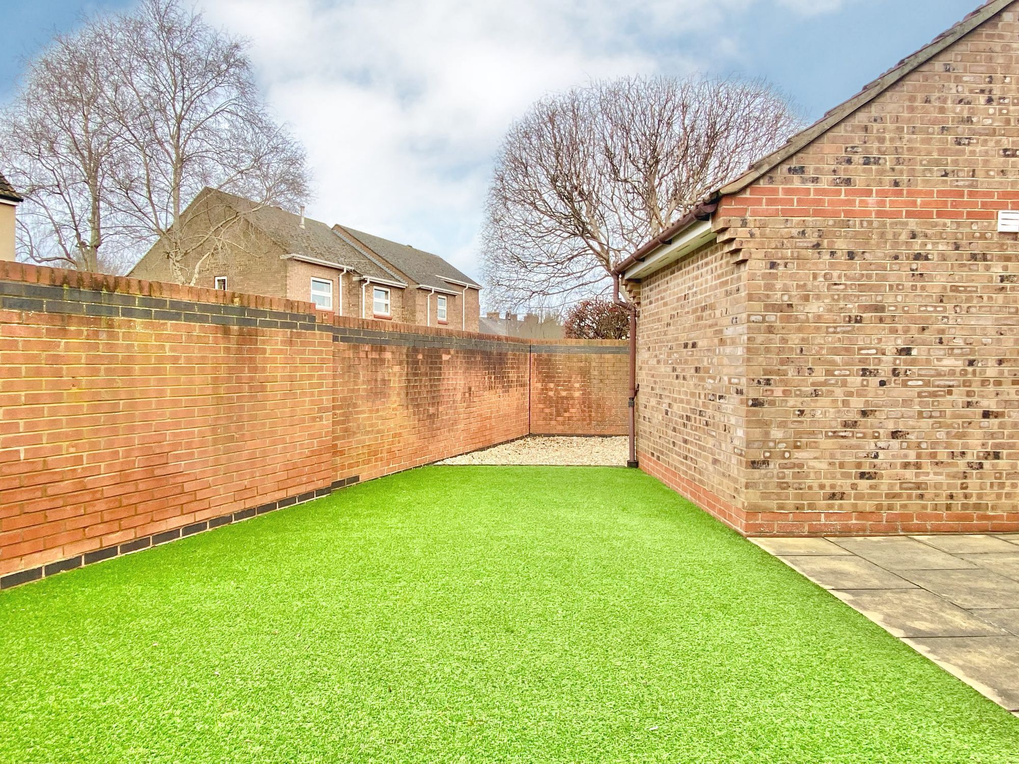 Sheldon Court, Taunton Image 23