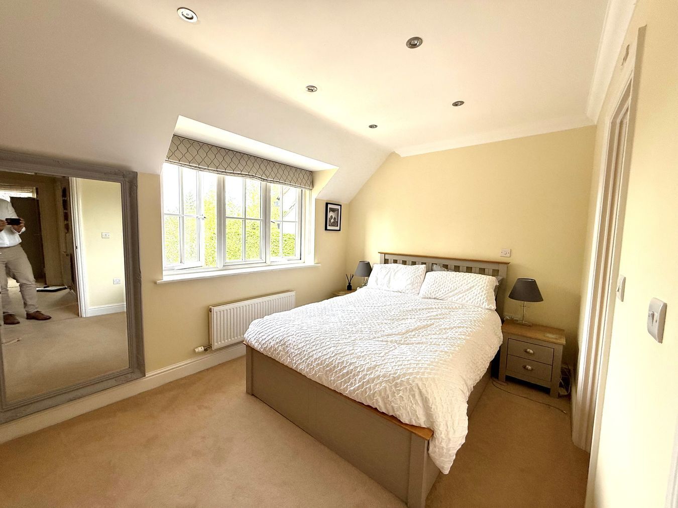 Abbey Place, Warfield, Bracknell, RG42 Image 6