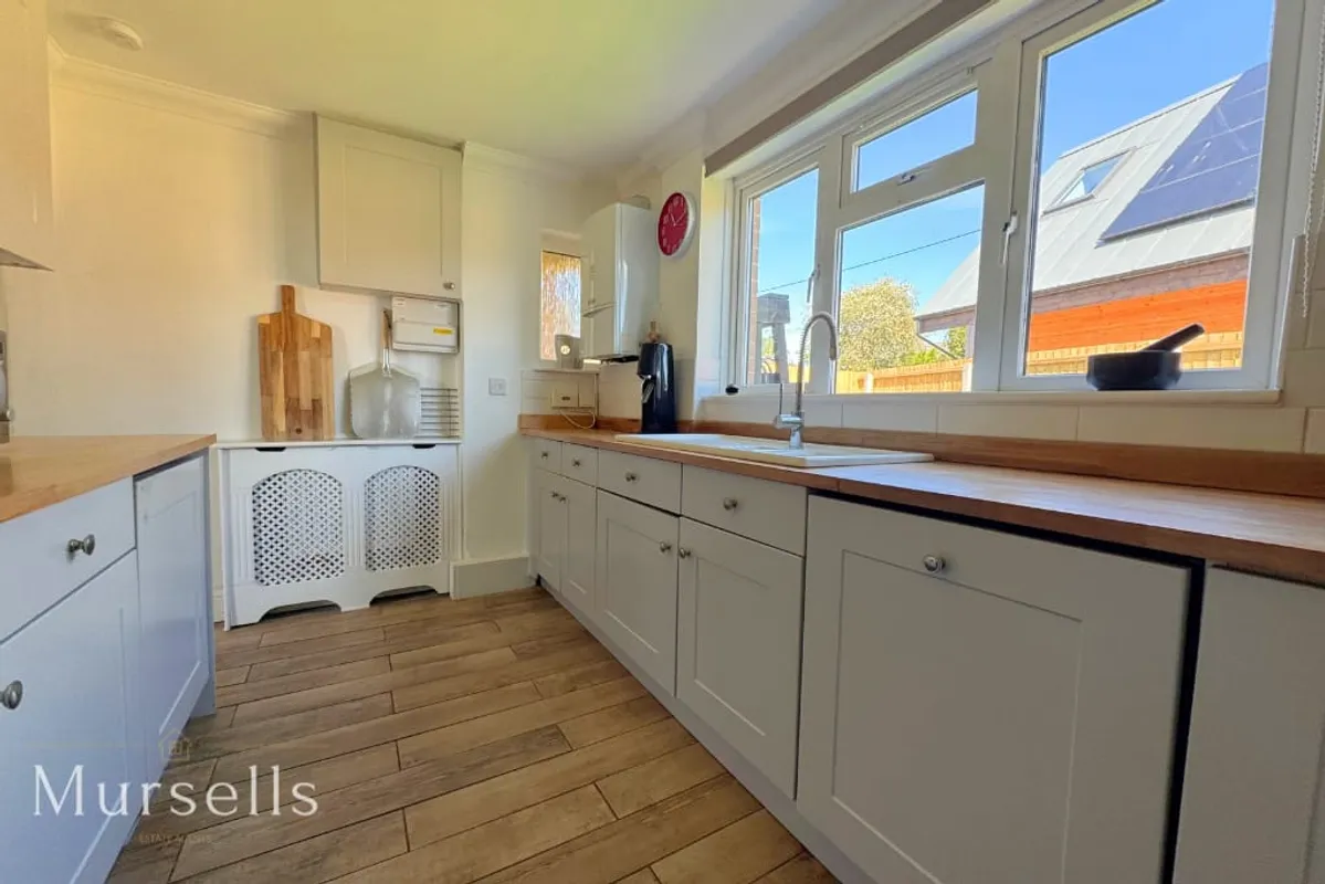 Foxhills Crescent, Lytchett Matravers, Poole, BH16