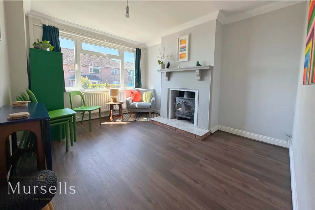 Foxhills Crescent, Lytchett Matravers, Poole, BH16