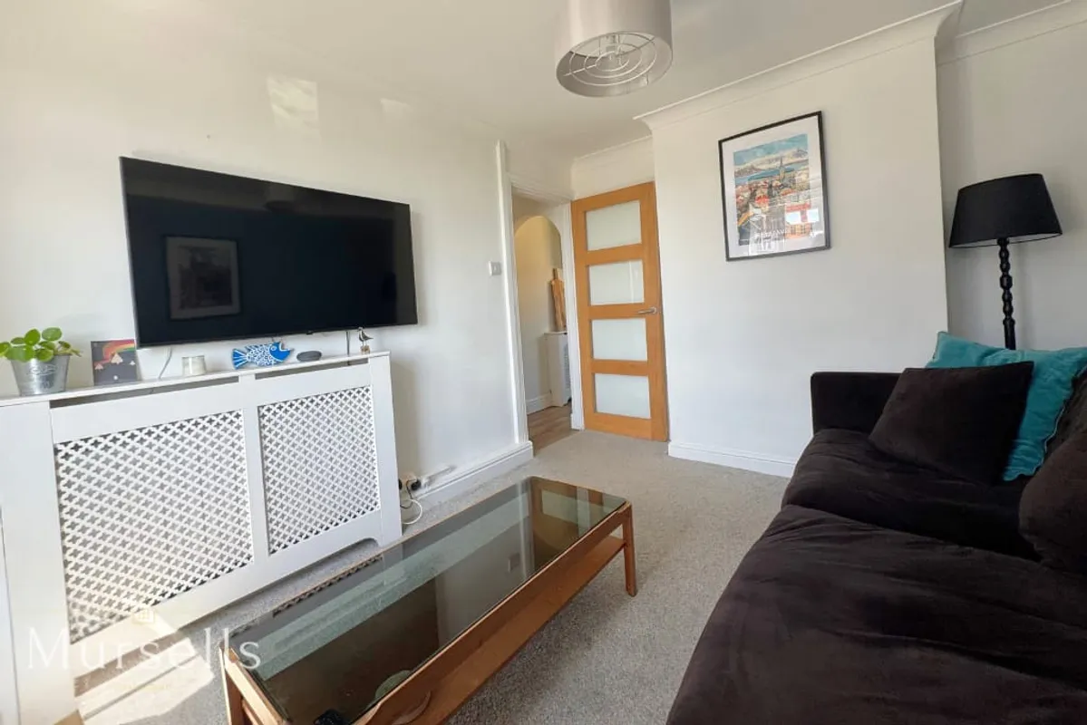 Foxhills Crescent, Lytchett Matravers, Poole, BH16